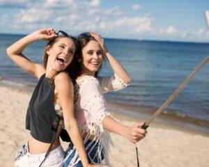 Zu sehen ist das Beitragsbild zum Beitrag mit dem Thema: Perfekte Selfies machen